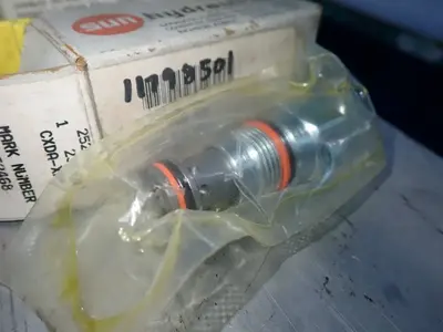 Used SUNHYDRAULICS CXDA XAN OIU7 Valves/Fittings | HGR 24 #732382