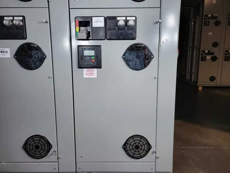 Used EATON SVX005A1-5A4N1 Switchgears British Columbia CA | Lenmark #240250