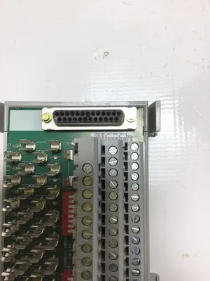 Allen-Bradley 1492-AIFM16-F-3 Analog Interface Module Ser C