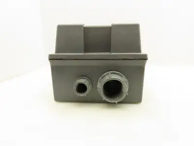 Square D 8903LWW80V02 Electrical Enclosure 11-1/2x8x4" 1-1/2"NPT 3/4"NPT Plastic