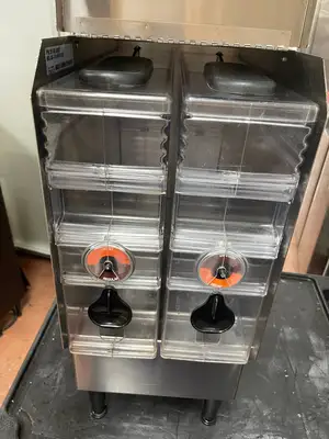 Used Bunn Used Bunn 35100.0000 ICDD-3 Stainless Iced Coffee Liner Dispenser 3.3 Gallon Beverage Dispensers Illinois US | Falcon Restaurant Supply #1375881