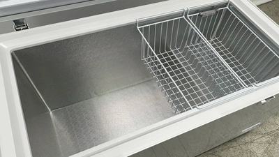 171-0358 50" Solid Top Self Contained Chest Freezer