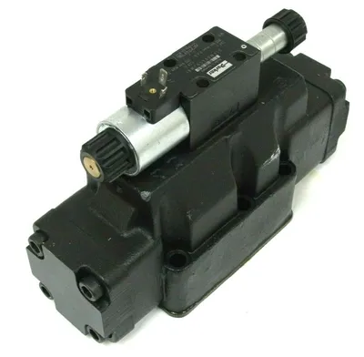 NEW PARKER D91VW011C4NJW91 DIRECTIONAL CONTROL VALVE