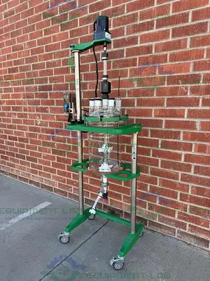 USED CHEMGLASS 30 LITER GLASS REACTOR W/ CHEMGLASS OVERHEAD 1/4 HP STIRRER