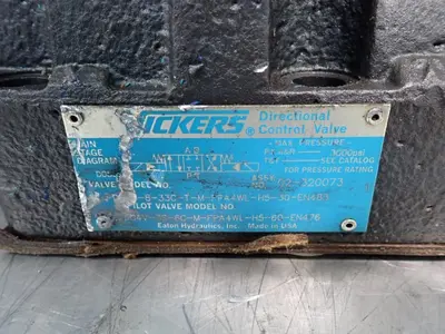 USED VICKERS DG5S833CTMFPA4WLH530EN483