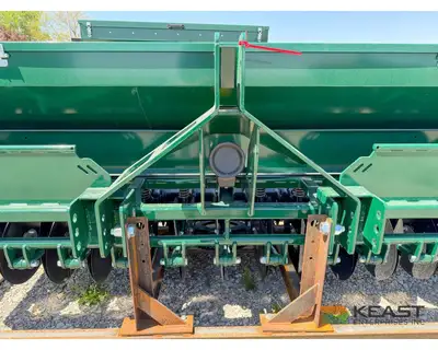 Used PH OUTDOORS _UNKNOWN_ Food Plot Seeders Iowa US | Keast Enterprises #1360437