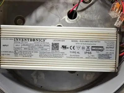 NEW CROUSE-HINDS VMVL-11-R3-UNV1-S890