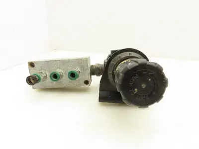 Parker 06E32A10AC Filter Regulator 1/2" NPT 150PSI