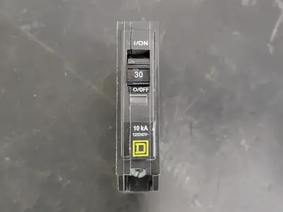 30 Amp, 1 Pole, 120/240 volts Circuit Breaker
