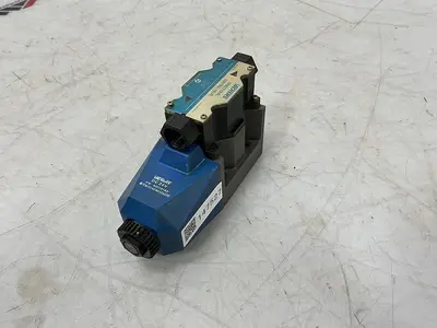 USED VICKERS DG4V-5-31B-M-P7L-H-6-30-JA591