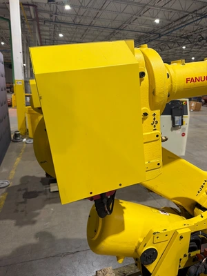 USED 2012 FANUC R-2000IB/210F + R30IB