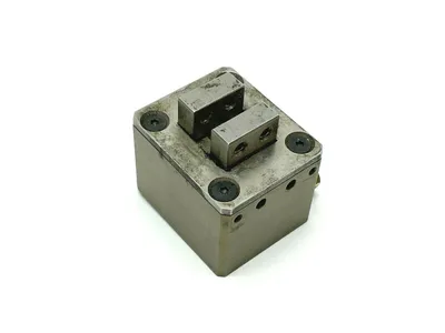 RP-10 | Destaco  Miniature Gripper - Used