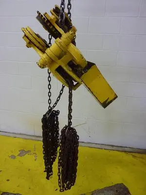 USED YALE HOISTS D-190402