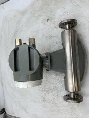 Endress+Hauser 63F S08-AAWOOA25B1A Flow Meter