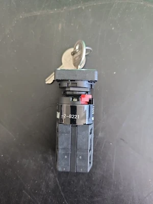 NEW Moeller N306TM28008