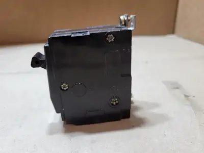 Used SQUARE D QOB215 Switchgears British Columbia CA | Lenmark #1486886