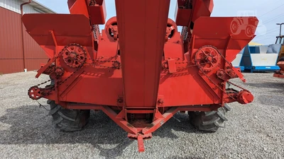 USED 1957 FORD 971