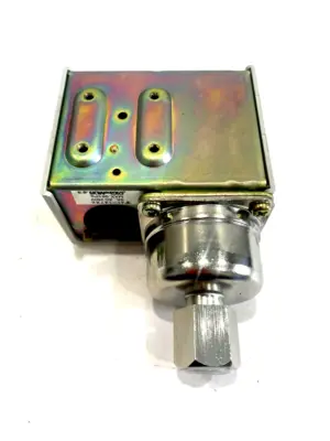 NEW SUMITOMO FNS-C101 Q003 PRESSURE SWITCH FNSC101