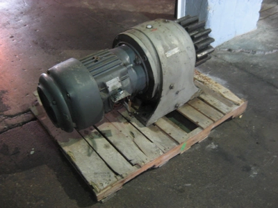 20 hp Sterling Gear Reduced Drive, 100 rpm output.
