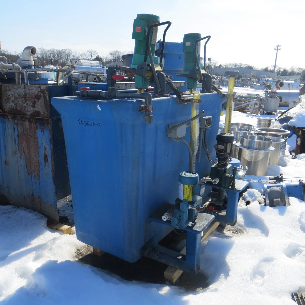 100 Gallon Dual Compartment Fiberglass Chemical Tank