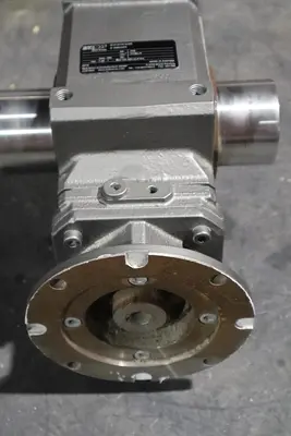 NEW OPEN BOX  Watt Drive SUA507BNA56 Right Angle Reducer 120.11 STOCK S-292