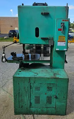 USED GROB 4V-24