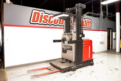 USED 1990 RAYMOND 152-OPC30TT