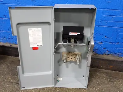 USED MURRAY ELECTRICAL PRODUCTS GH324N