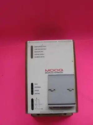 USED MOOG 152D423A-1