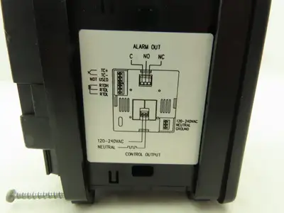 Omega CN2110-R1 Temperature Controller Module 120-240VAC