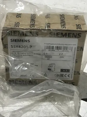 NEW SIEMENS 5SY4201-7