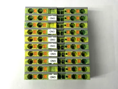 USED PHOENIX CONTACT TERMINAL BLOCK 3211809 W/ END COVERS LOT OF 10