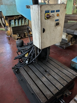 CME CNC Bed Type Mill, in very good used condition, POA
