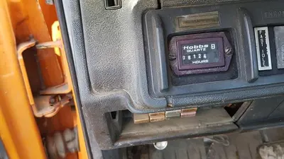 USED 2000 GMC C8500 TANDEM AXLE BED TRUCK