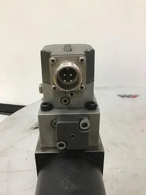 USED REXROTH 4WRD25Q32531/10L2