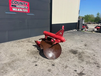 FERGUSON #21 Disc Plow Disc Plow | County Equipment Company LLC (2)