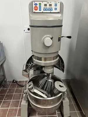 USED GLOBE SP62P