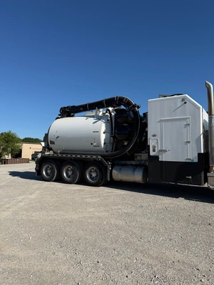 USED 2023 TORNADO F4