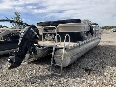 Used 2012 SYLVAN MIRAGE 8522 Boats (Misc) Michigan US | Miedema Asset Management Group #1406903
