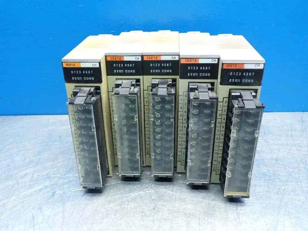 USED OMRON C200HID212