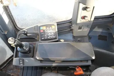 USED 2012 DEERE 544K