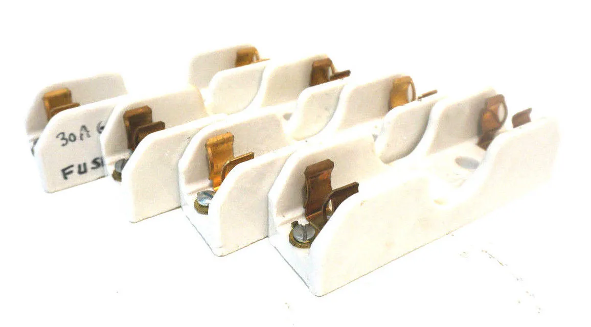 4 NEW UNION 388-424 FUSE HOLDERS 388424