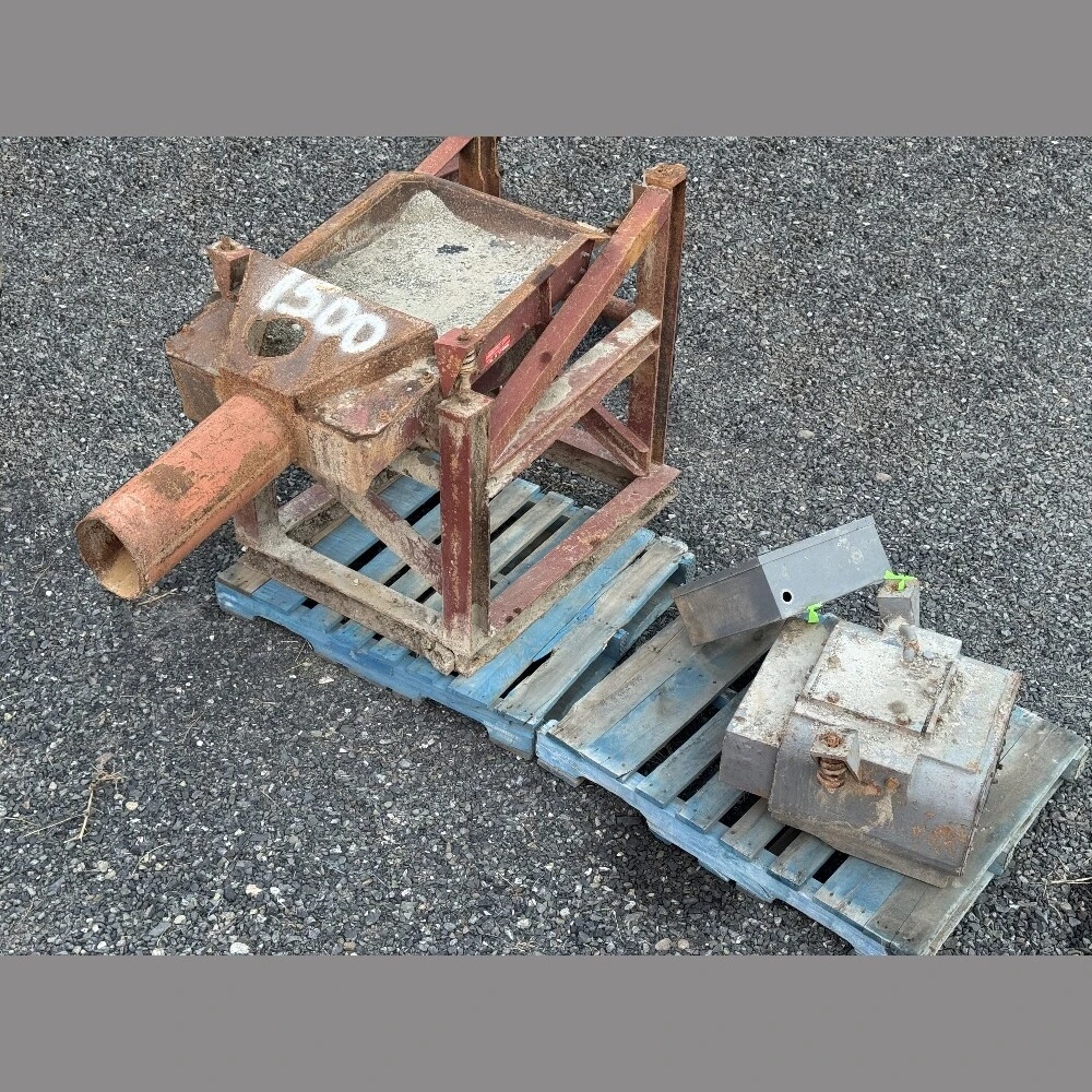 Eriez 2ft Wide x 68in Long Vibrating Pan Feeder