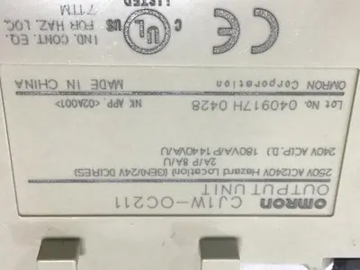 USED OMRON CJ1W-OC211