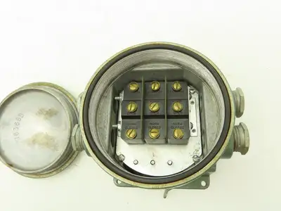 ITT  General Controls 104772EA3 Auxiliary Switch 22A 125/250VAC