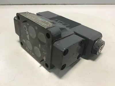 USED VICKERS DG4V-3-6C-M-U-HL7-60-B13