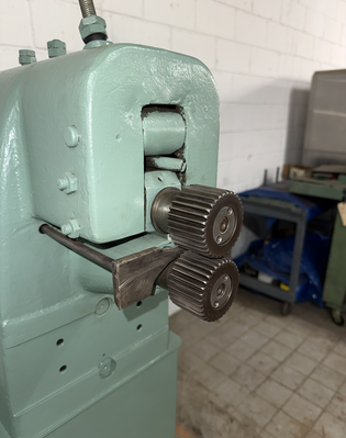 Used _UNKNOWN_ _UNKNOWN_ Crimpers New Jersey US | H. Weiss Machinery & Supply #1308682
