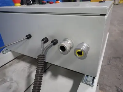 USED LEYBOLD SP250