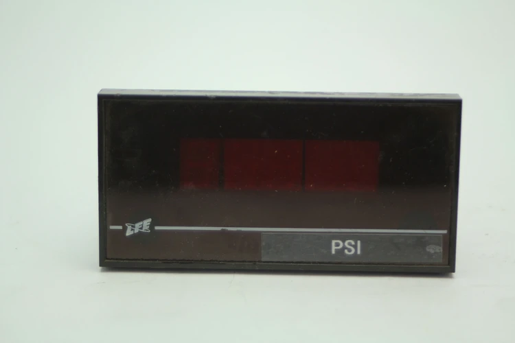 Used LFE Corp Model 50 Universal Pressure Meters California US | Davliegogo LLC #1706227