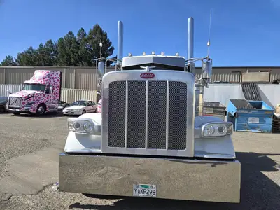 USED 2020 PETERBILT 389
